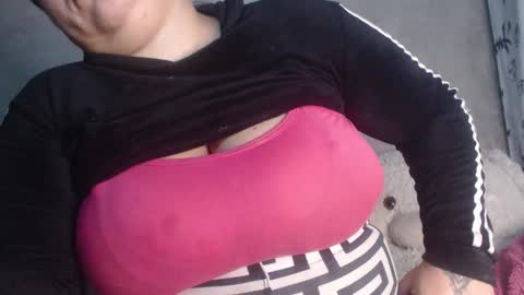 Snapshot of lunaa_milk chatting on 2, 12, 2025 luna online show from 2, 12, 2025