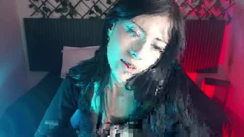 lunaaa_07 online show from 8, 4, 2026