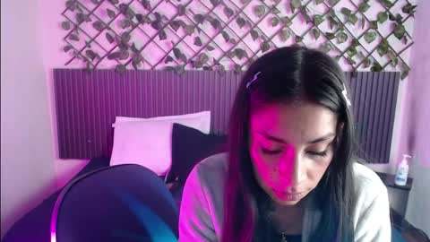 lunaaa_07 online show from 9, 4, 2026