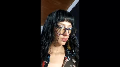 Snapshot of lunaaluneraa chatting on 21, 5, 2026 lunaaluneraa online show from 21, 5, 2026
