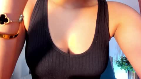 Snapshot of lunaaspen chatting on 19, 12, 2025 Luna Aspen online show from 19, 12, 2025