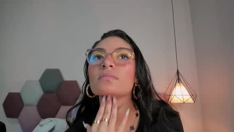 Snapshot of lunaaspen chatting on 5, 3, 2026 Luna Aspen online show from 5, 3, 2026
