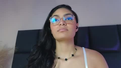 Snapshot of lunaaspen chatting on 4, 5, 2026 Luna Aspen online show from 4, 5, 2026