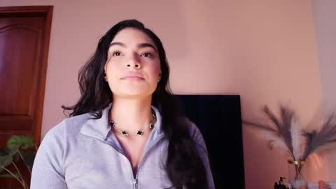 Snapshot of lunaaspen chatting on 7, 5, 2026 Luna Aspen online show from 7, 5, 2026