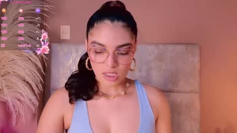 Snapshot of lunaaspen chatting on 4, 6, 2026 Luna Aspen online show from 4, 6, 2026