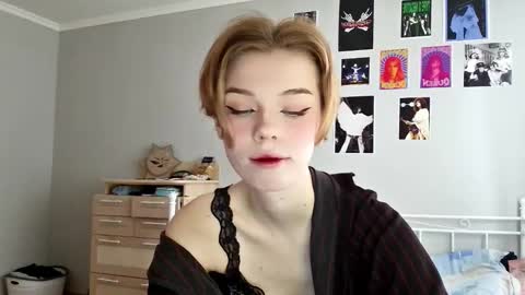 Snapshot of lunaastar_ chatting on 2, 3, 2025 lunaastar_ online show from 2, 3, 2025