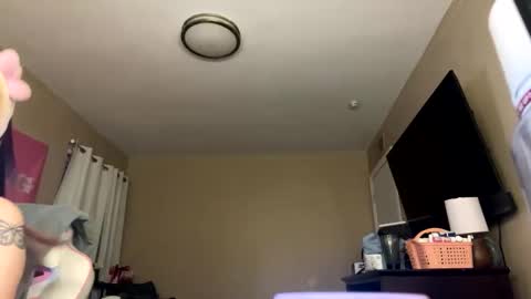 lunablackafterdark online show from 21, 2, 2026