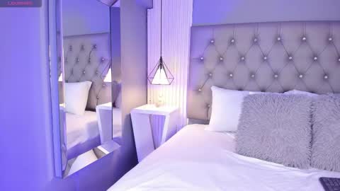 Snapshot of lunabloomn chatting on 20, 12, 2025 Luna online show from 20, 12, 2025