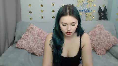 Snapshot of lunablueb chatting on 12, 3, 2026 Luna online show from 12, 3, 2026