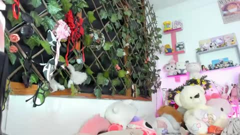 lunacristal_moon online show from 13, 2, 2025