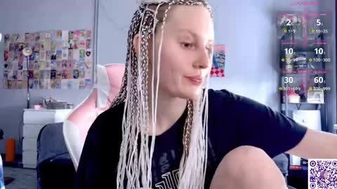Snapshot of lunacyy chatting on 16, 5, 2026 Britney online show from 16, 5, 2026