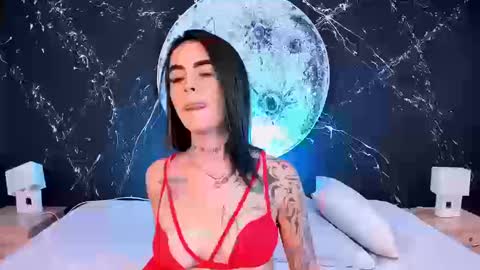 Snapshot of lunaevans01 chatting on 19, 9, 2025 Luna  online show from 19, 9, 2025