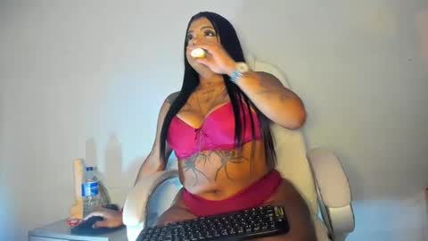 Snapshot of lunafever68 chatting on 5, 7, 2026 lunafever68 online show from 5, 7, 2026
