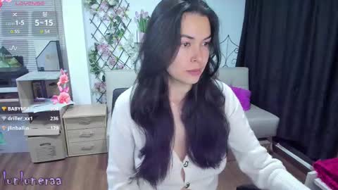 Luna online show from 27, 2, 2025