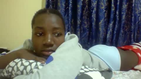 lunah_kitty online show from 18, 4, 2026