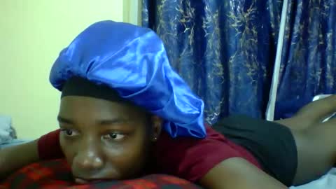 lunah_kitty online show from 16, 5, 2026