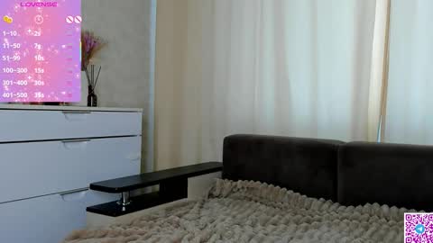 Snapshot of lunail chatting on 13, 11, 2025 lunail online show from 13, 11, 2025