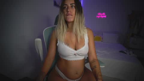 Laura online show from 23, 10, 2025