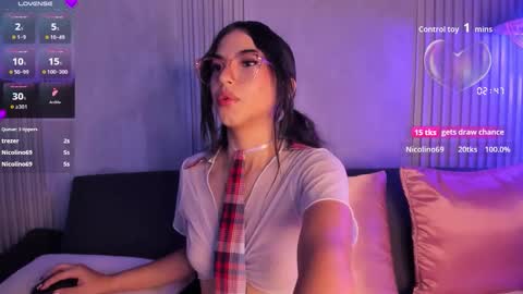 lunalancaster_ online show from 10, 10, 2025