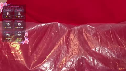 Snapshot of lunalatinacoo chatting on 11, 11, 2025 LUNA online show from 11, 11, 2025