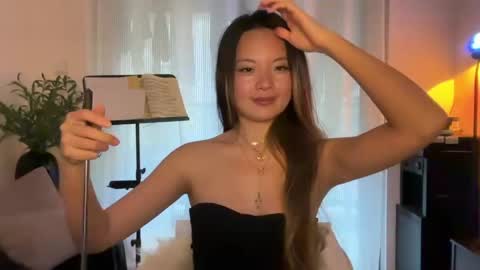 Snapshot of lunalovesuuuuu chatting on 20, 3, 2026 Luna online show from 20, 3, 2026