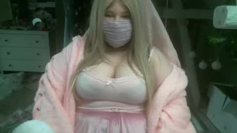 lunalulls online show from 8, 3, 2026