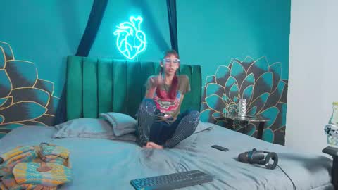 Snapshot of lunamistyc chatting on 12, 1, 2026 Luna online show from 12, 1, 2026