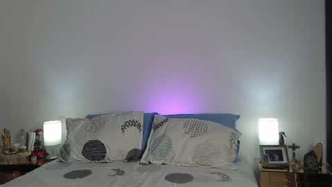 Snapshot of lunamyers_ chatting on 9, 6, 2026 L U N A online show from 9, 6, 2026