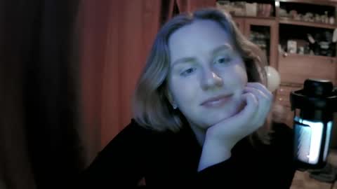 Snapshot of lunamystique_ chatting on 9, 4, 2026 lunamystique_ online show from 9, 4, 2026