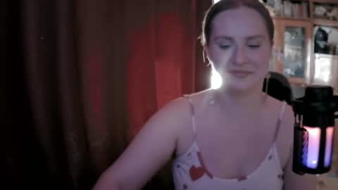 Snapshot of lunamystique_ chatting on 2, 7, 2026 lunamystique_ online show from 2, 7, 2026