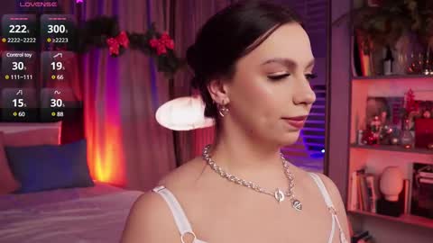 Luna  next streams Mon Fri Sat Sun 8pm-5am gmt0 online show from 26, 12, 2024