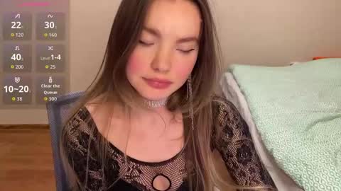 Snapshot of lunaorchid chatting on 17, 10, 2025 Ksenya online show from 17, 10, 2025