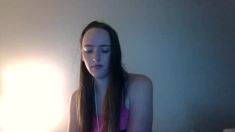 lunapixie2020 online show from 16, 4, 2026