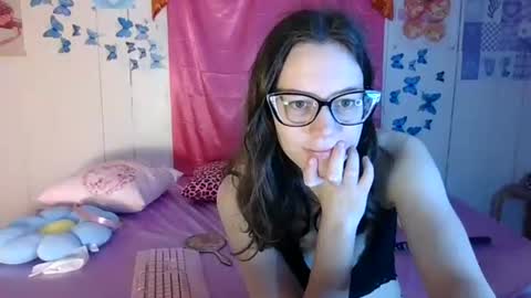 lunaquinn45 online show from 22, 11, 2025