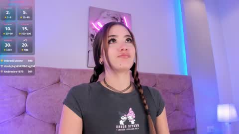 Snapshot of lunar_leen chatting on 11, 12, 2024 Luna  online show from 11, 12, 2024
