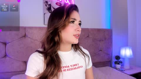 Snapshot of lunar_leen chatting on 15, 1, 2025 Luna  online show from 15, 1, 2025