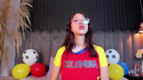 lunar_lustx online show from 27, 6, 2026