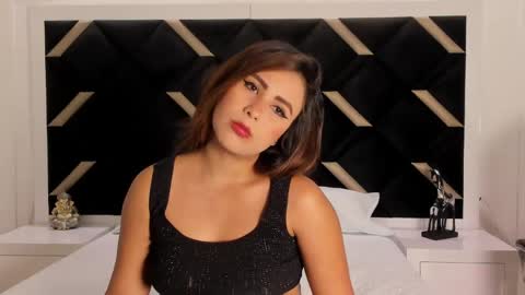 Snapshot of lunara_vall chatting on 26, 4, 2026 Lia 3 online show from 26, 4, 2026