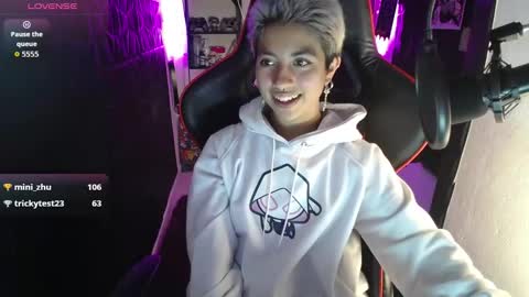 lunarichy online show from 5, 1, 2026