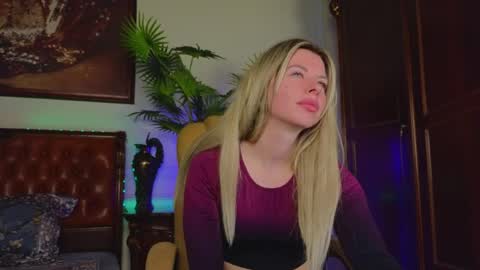 Luna Rishi online show from 17, 4, 2026