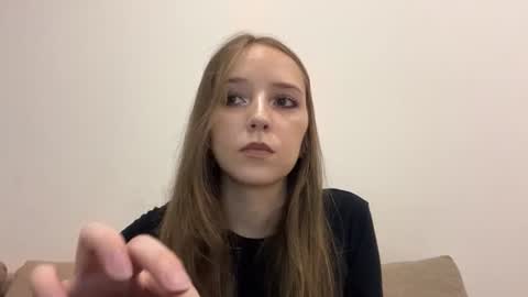 lunarleya online show from 27, 7, 2026
