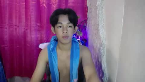 Snapshot of lunarmaxxx chatting on 26, 3, 2026 max online show from 26, 3, 2026