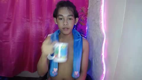 Snapshot of lunarmaxxx chatting on 9, 4, 2026 max online show from 9, 4, 2026