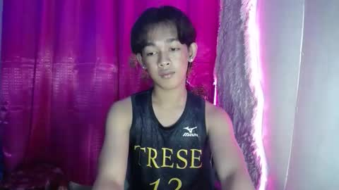 Snapshot of lunarmaxxx chatting on 26, 4, 2026 max online show from 26, 4, 2026