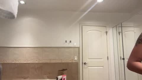 Snapshot of lunarose17 chatting on 16, 11, 2025 lunarose17 online show from 16, 11, 2025