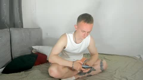 Snapshot of lunarsplice chatting on 6, 5, 2026 Lars online show from 6, 5, 2026