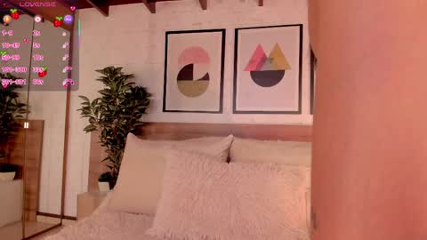 Snapshot of lunaruso chatting on 29, 3, 2026 Luna Ruso online show from 29, 3, 2026