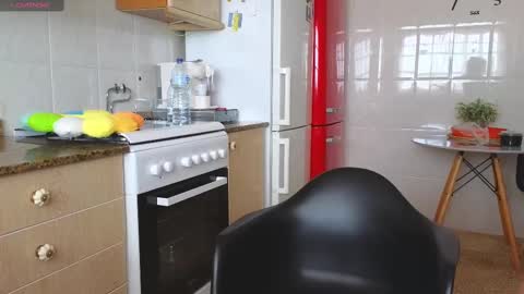  Luna online show from 9, 2, 2025