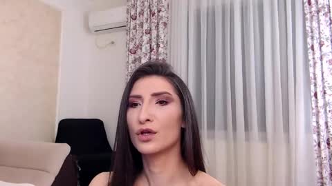 Snapshot of lunastars13 chatting on 18, 4, 2026 lunastars13 online show from 18, 4, 2026