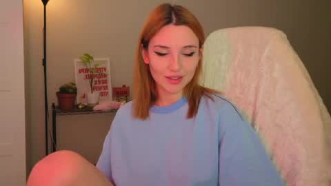 Snapshot of lunatale chatting on 23, 4, 2026 Kate online show from 23, 4, 2026